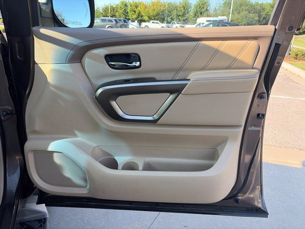 Used 2015 Nissan Armada Platinum AWD/4WD image 25