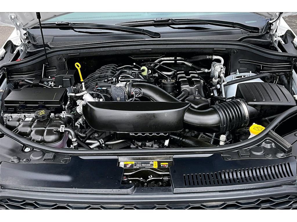 Certified 2025 Dodge Durango GT image 11