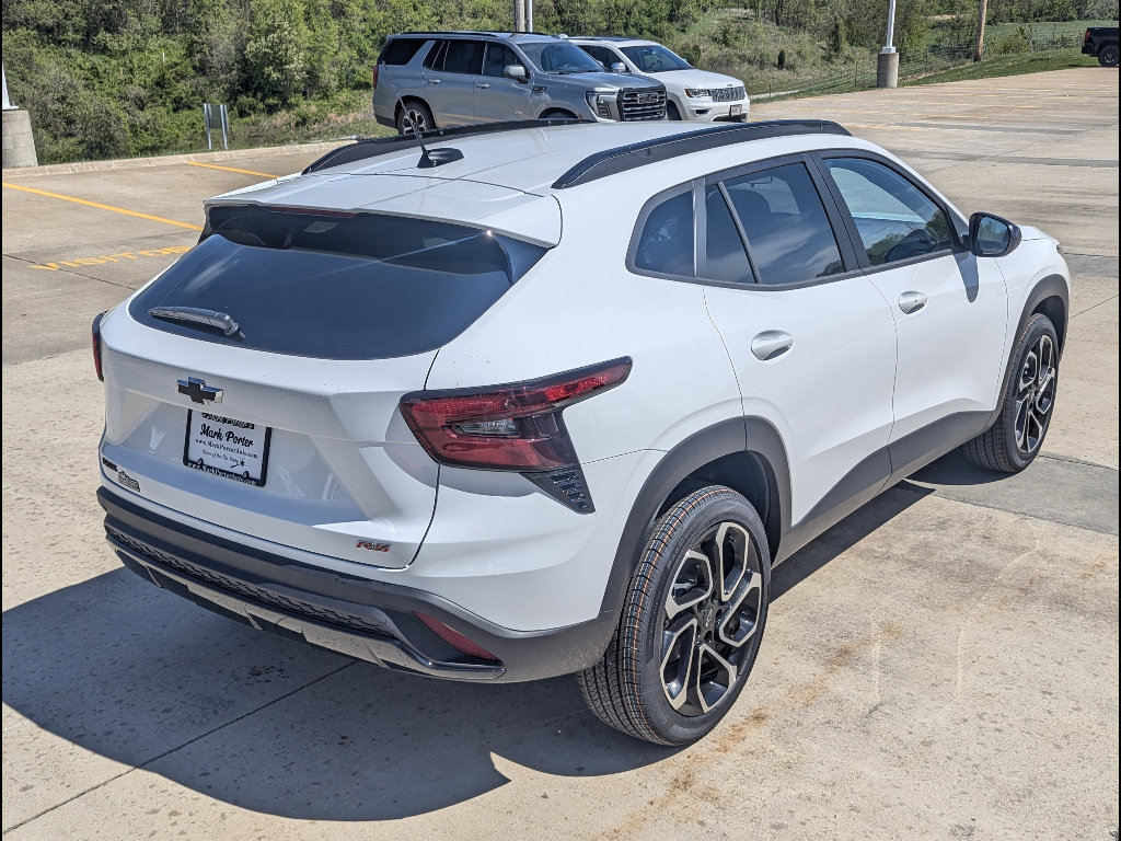 New 2026 Chevrolet Trax RS FWD image 7