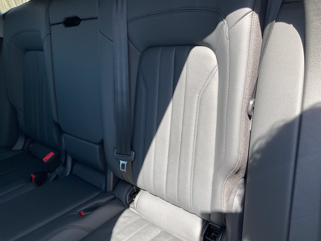 Used 2020 Audi Q5 e Premium w/ Convenience Package AWD/4WD image 31