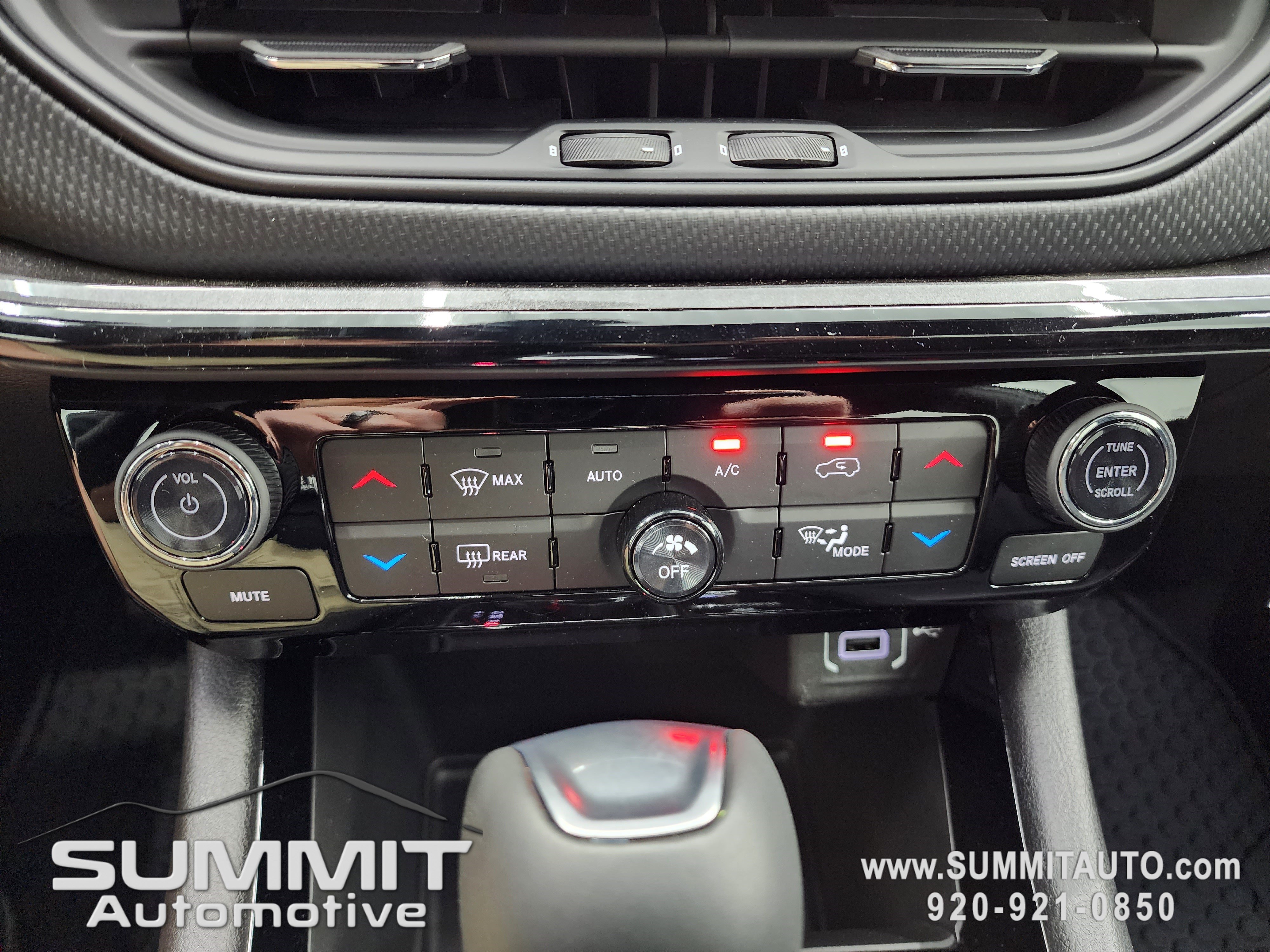 New 2026 Jeep Compass Latitude AWD/4WD image 16