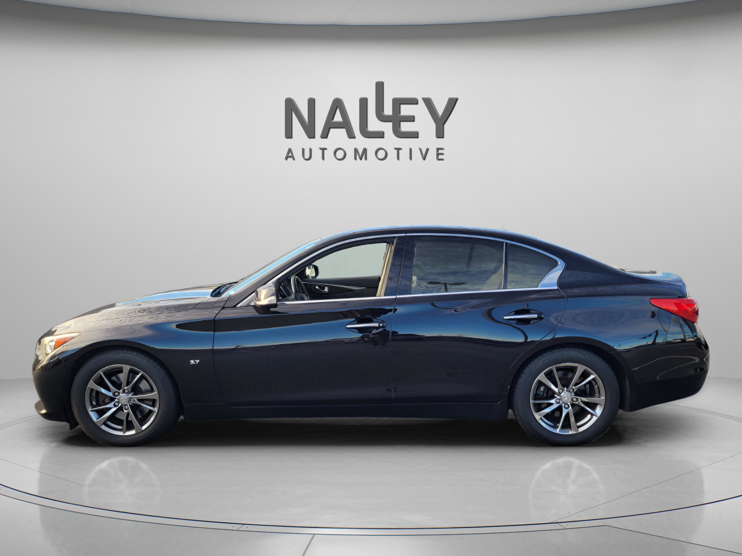 Used 2015 INFINITI Q50 Premium w/ Deluxe Touring Package image 3