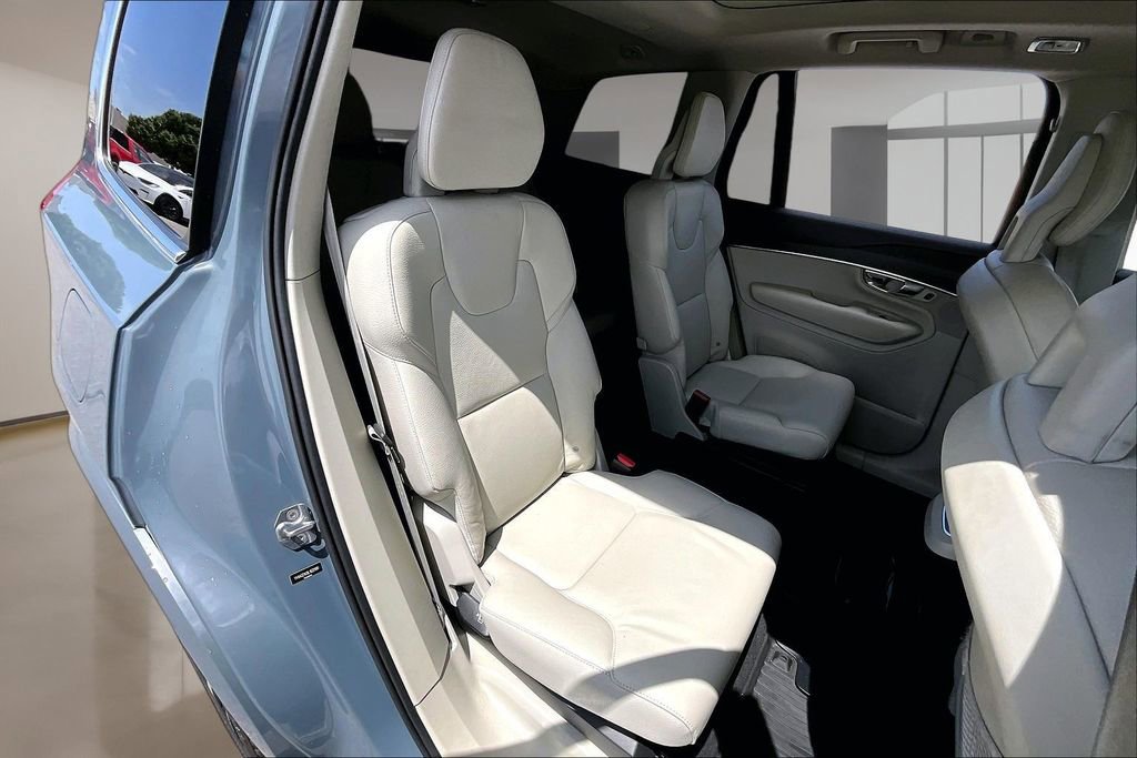 Used 2020 Volvo XC90 T6 Momentum w/ Protection Package Premier AWD/4WD image 27