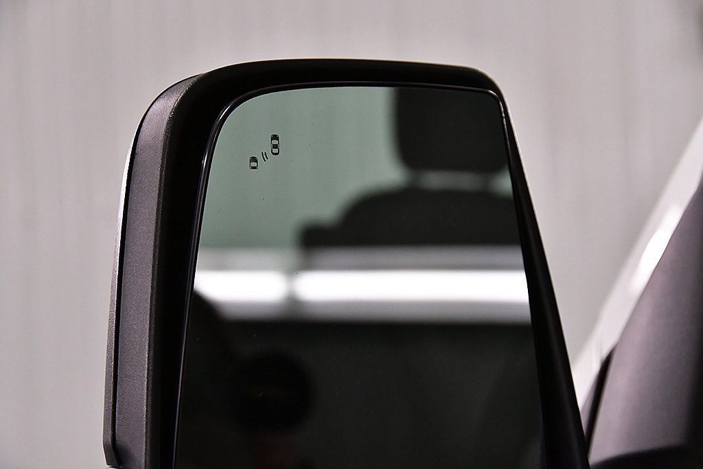 Used 2023 Ford Transit 350 XLT image 12