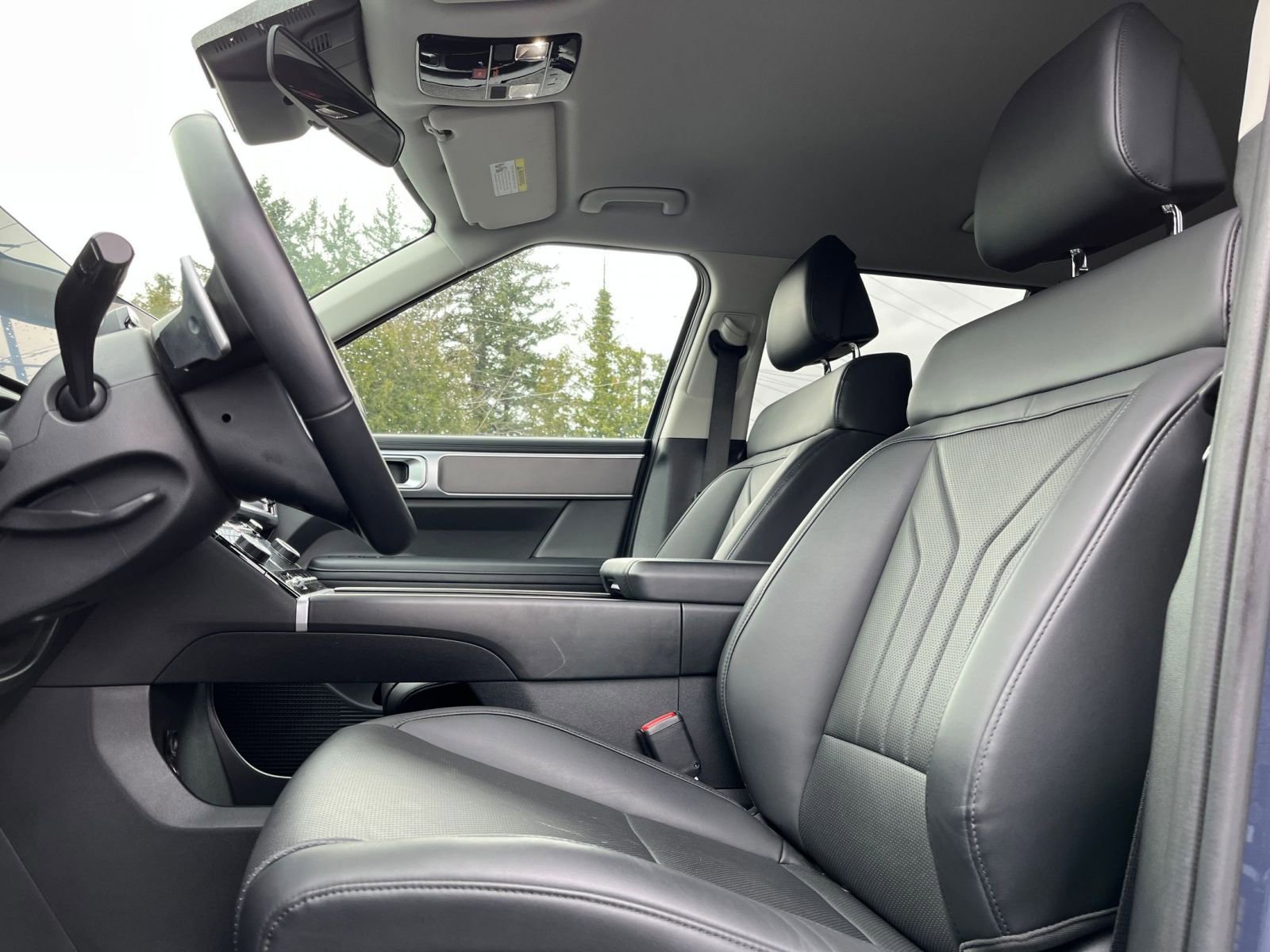 Used 2025 Hyundai Santa Fe SEL image 30