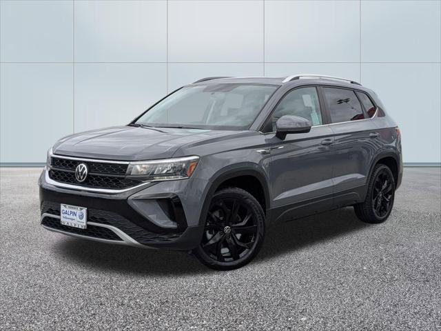 Certified 2022 Volkswagen Taos SE w/ Panoramic Sunroof Package FWD image 1