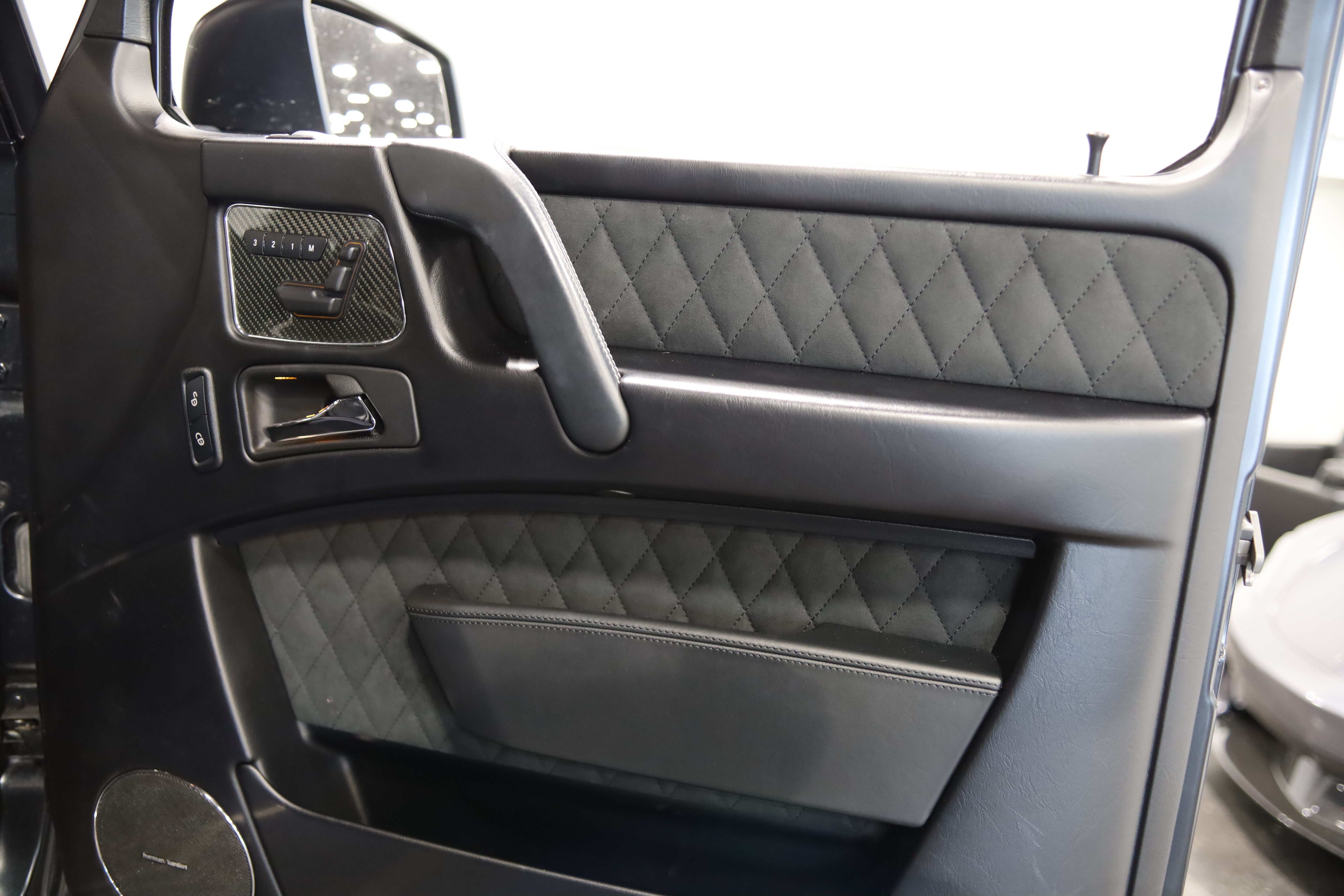 Used 2018 Mercedes-Benz G 550 Squared image 46