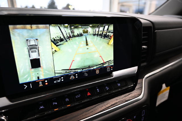 New 2026 GMC Sierra 1500 SLT AWD/4WD image 19
