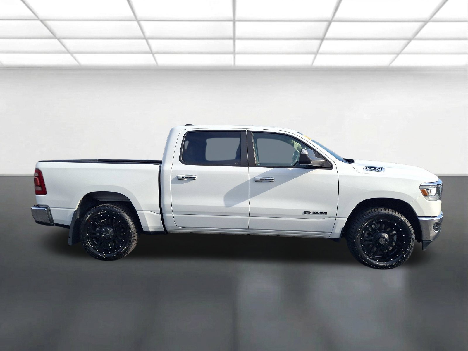 Certified 2019 RAM 1500 Big Horn AWD/4WD image 2