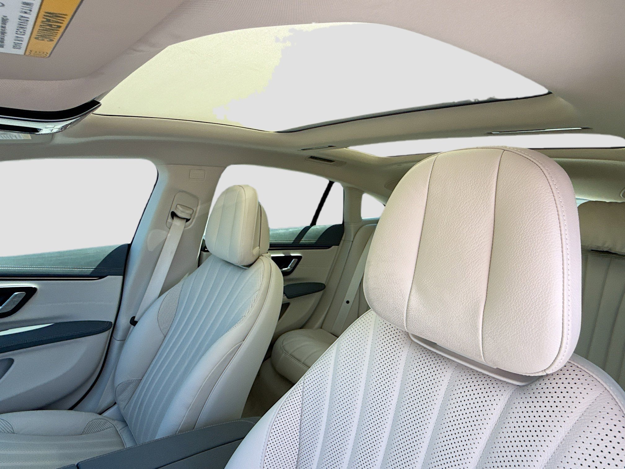 Used 2022 Mercedes-Benz EQS 450+ Sedan image 26