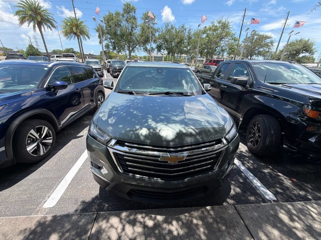 Used 2023 Chevrolet Traverse LT FWD image 5