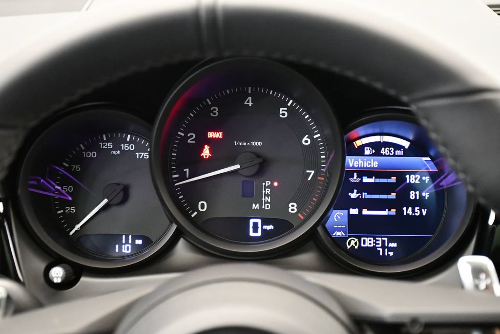 Certified 2026 Porsche Macan AWD/4WD image 29