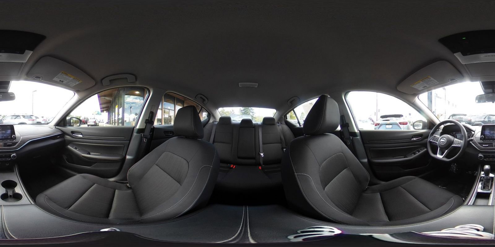Used 2025 Nissan Altima 2.5 SV FWD image 43