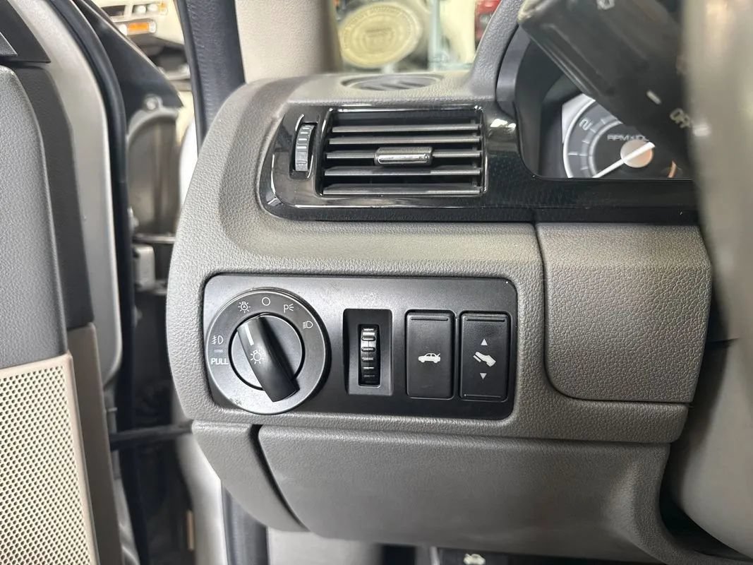 Used 2008 Mercury Sable AWD Sedan image 57