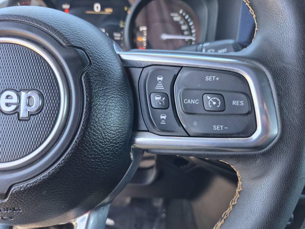 Used 2024 Jeep Wrangler Unlimited Sahara AWD/4WD image 19