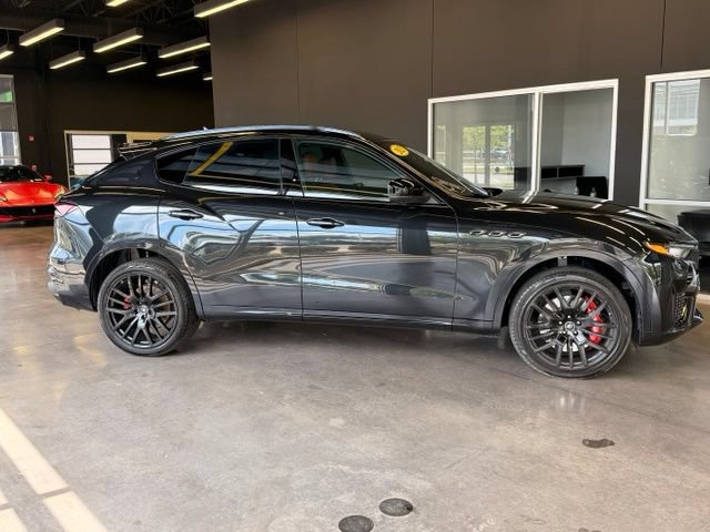 Used 2023 Maserati Levante Modena AWD/4WD image 6