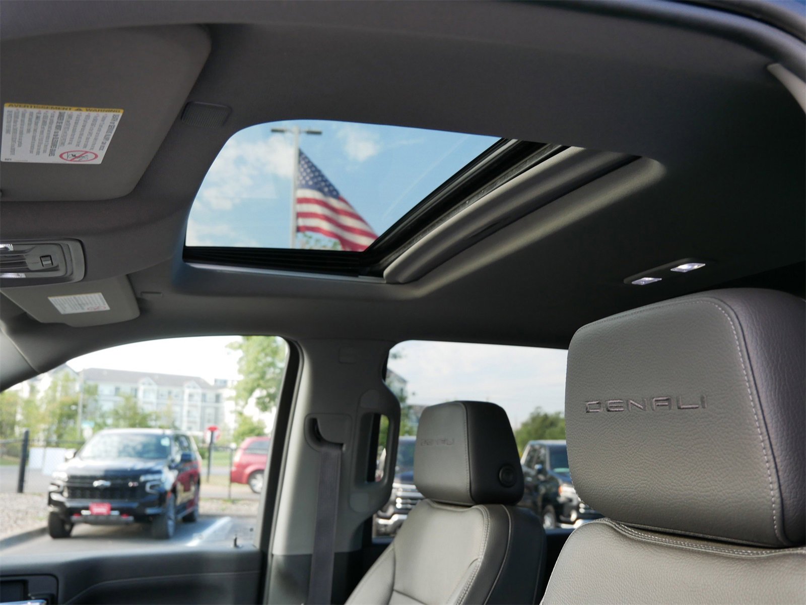 Used 2022 GMC Sierra 3500 Denali w/ Denali Ultimate Package image 13