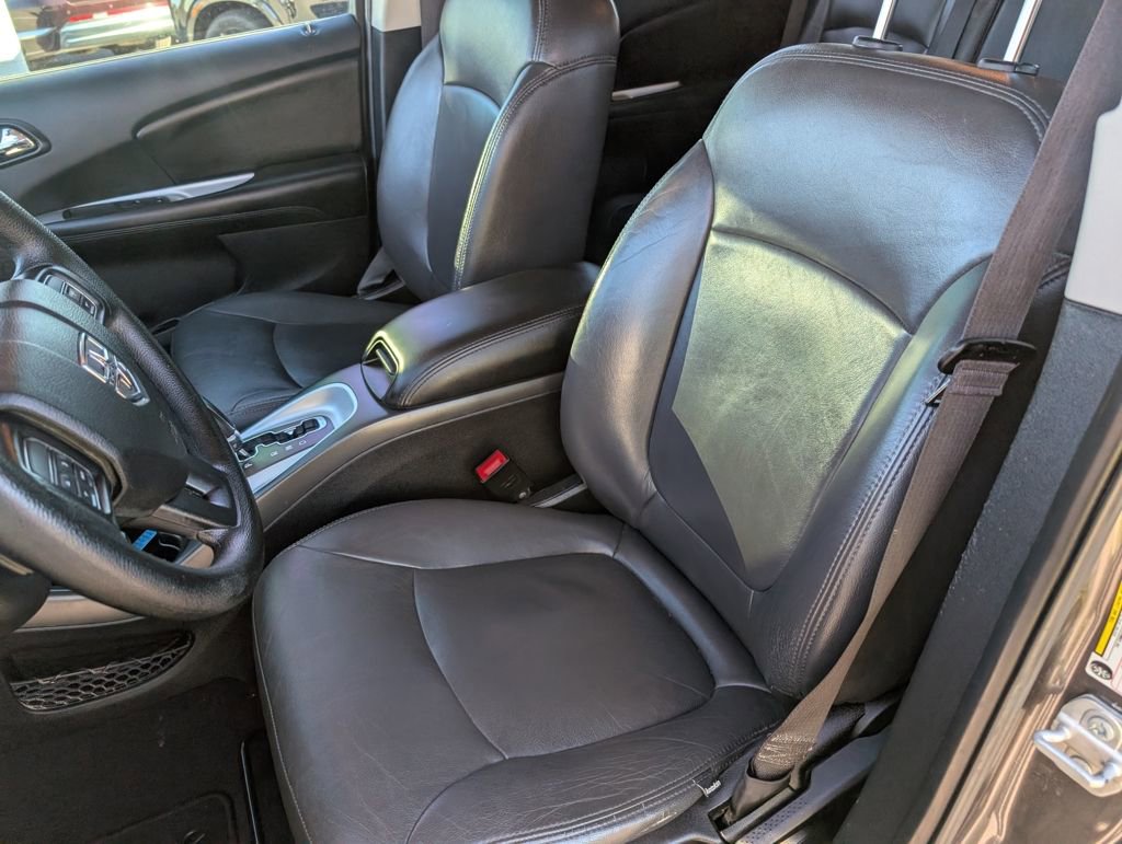 Used 2020 Dodge Journey SE image 9