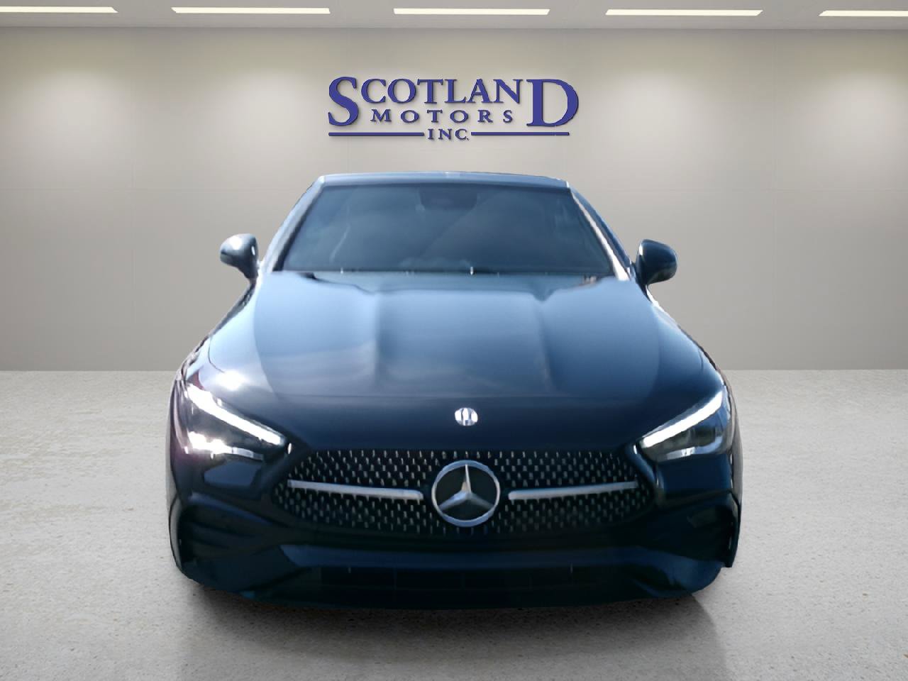 Used 2025 Mercedes-Benz CLE 450 4MATIC Cabriolet w/ Night Package image 3