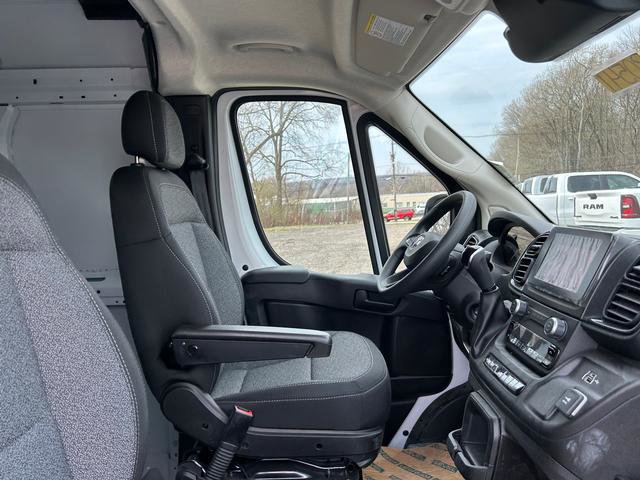 New 2024 RAM ProMaster 2500 w/ Convenience Group image 22
