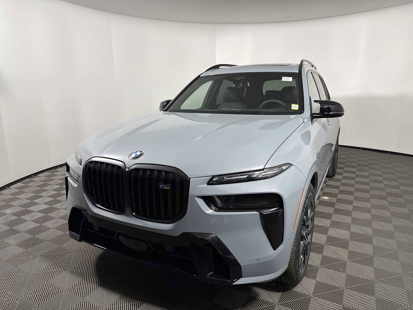 New 2026 BMW X7 M60i image 7