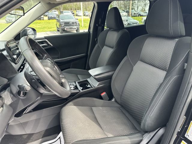 Used 2022 Mitsubishi Outlander ES image 15