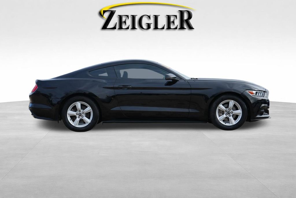 Used 2015 Ford Mustang Premium image 8