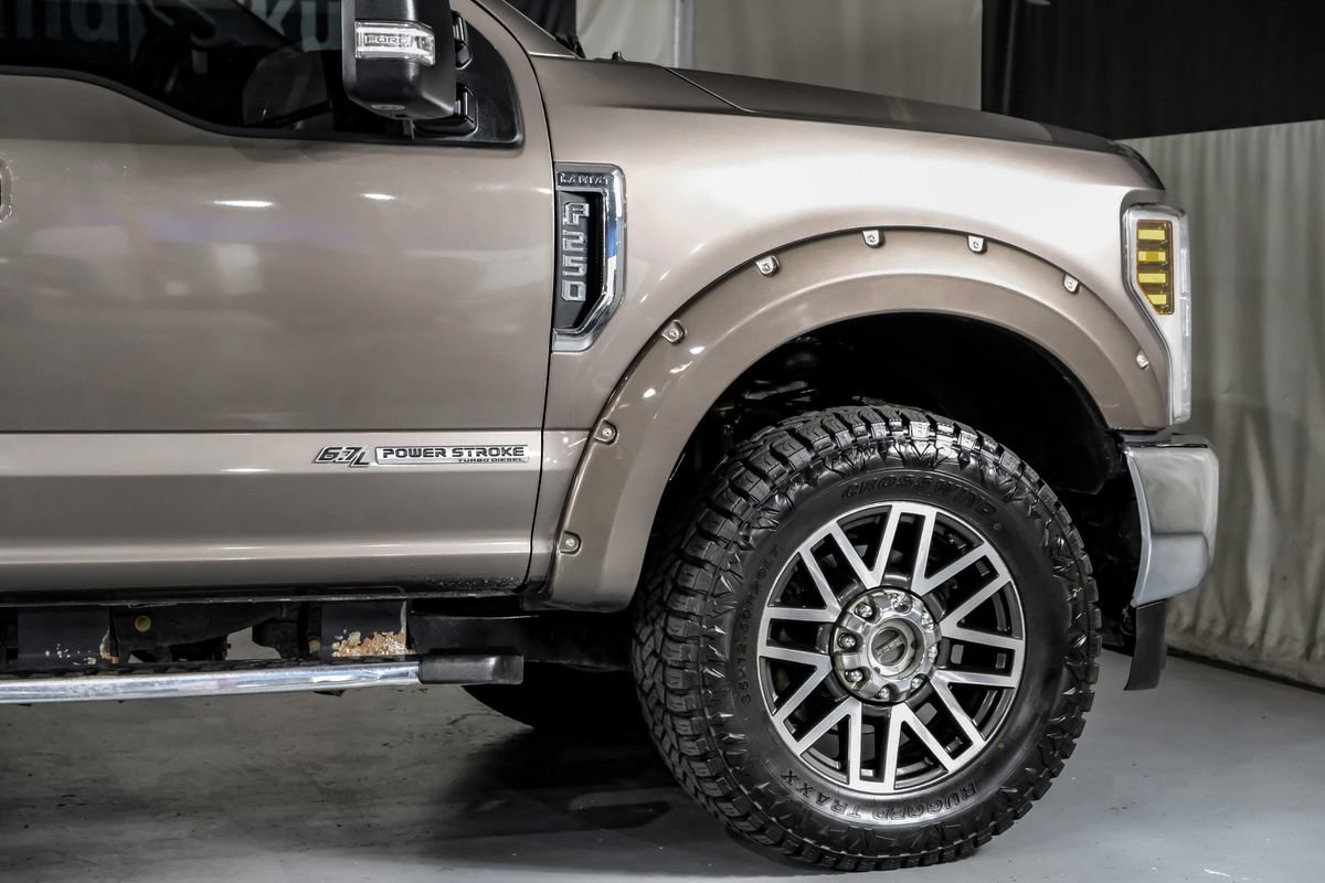 Used 2019 Ford F250 Lariat w/ Lariat Value Package AWD/4WD image 7