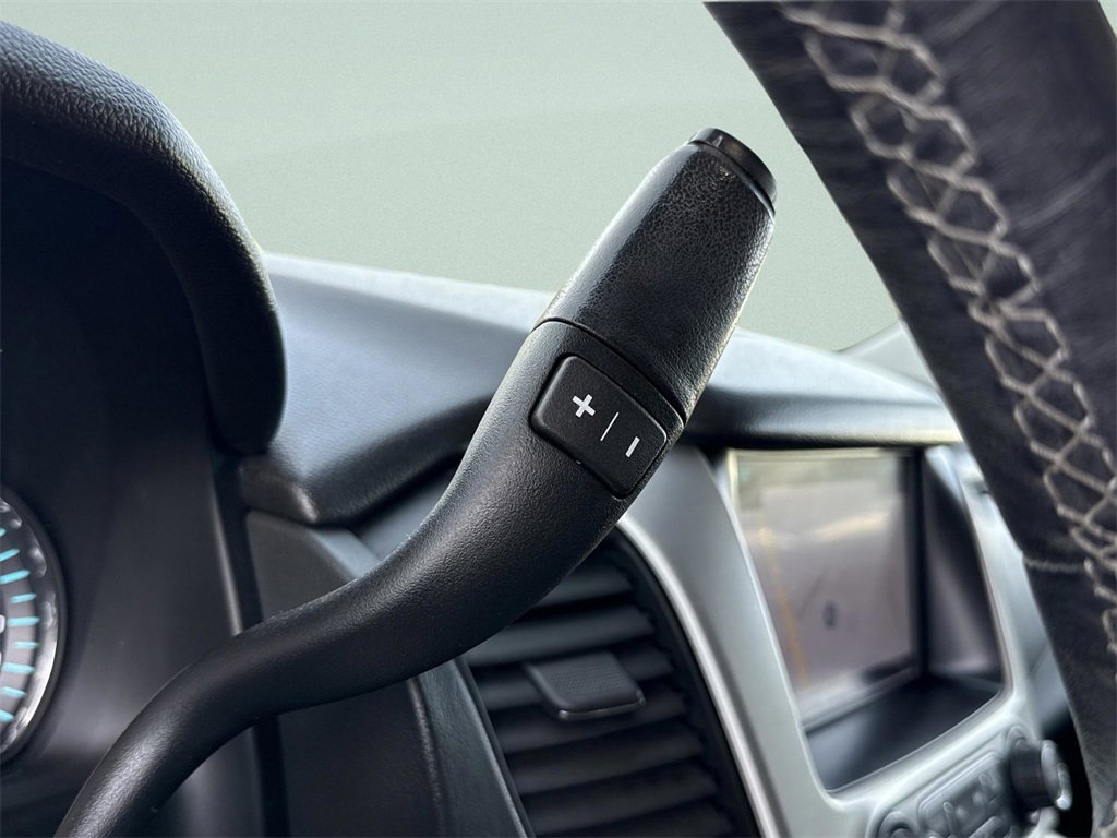 Used 2018 GMC Yukon SLT w/ Open Road Package image 33