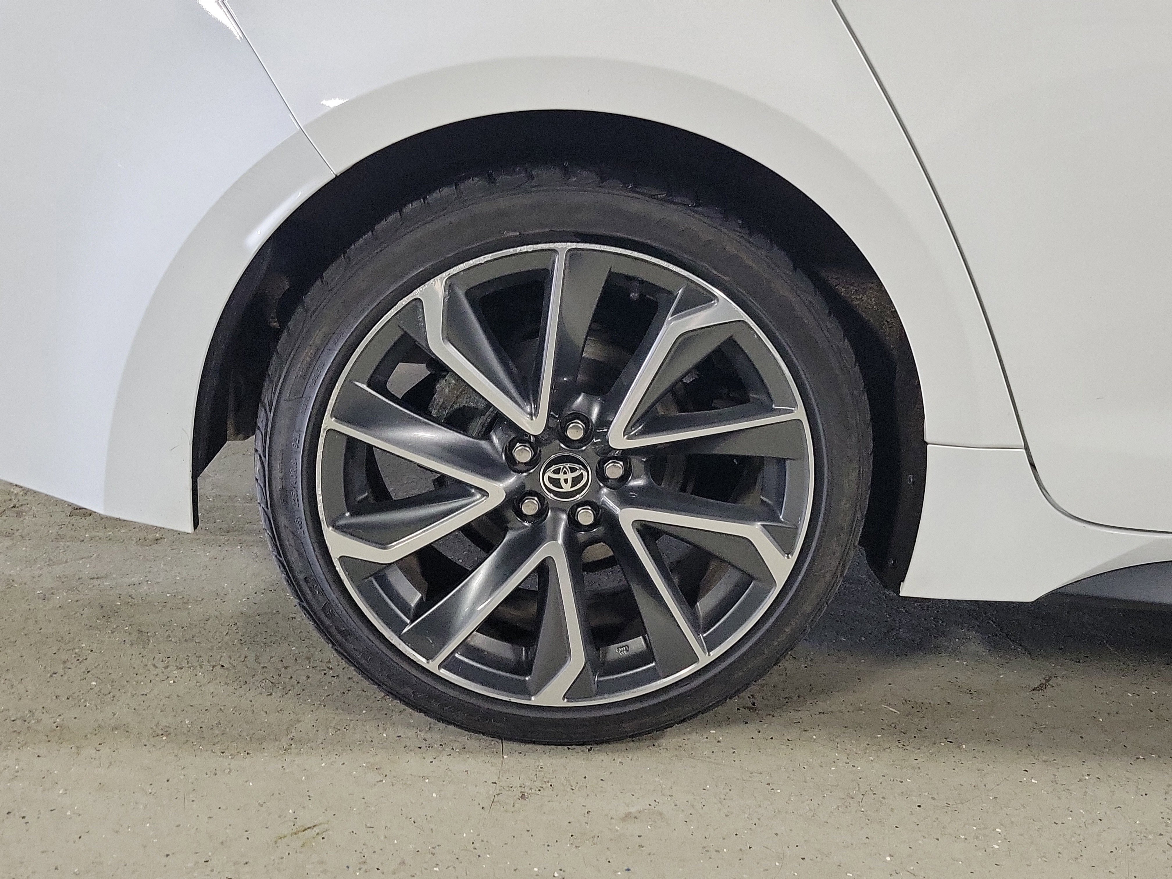 Used 2021 Toyota Corolla SE w/ Carpet Mat Package (TMS) image 6