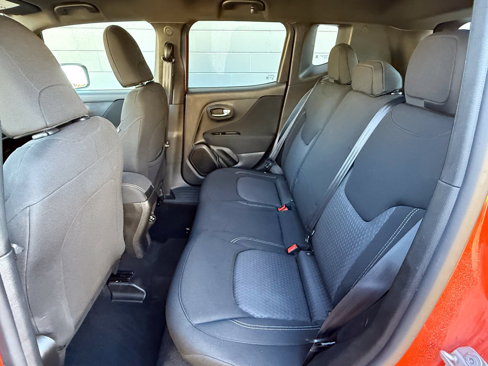 Used 2021 Jeep Renegade Latitude w/ Luxury Group II AWD/4WD image 14