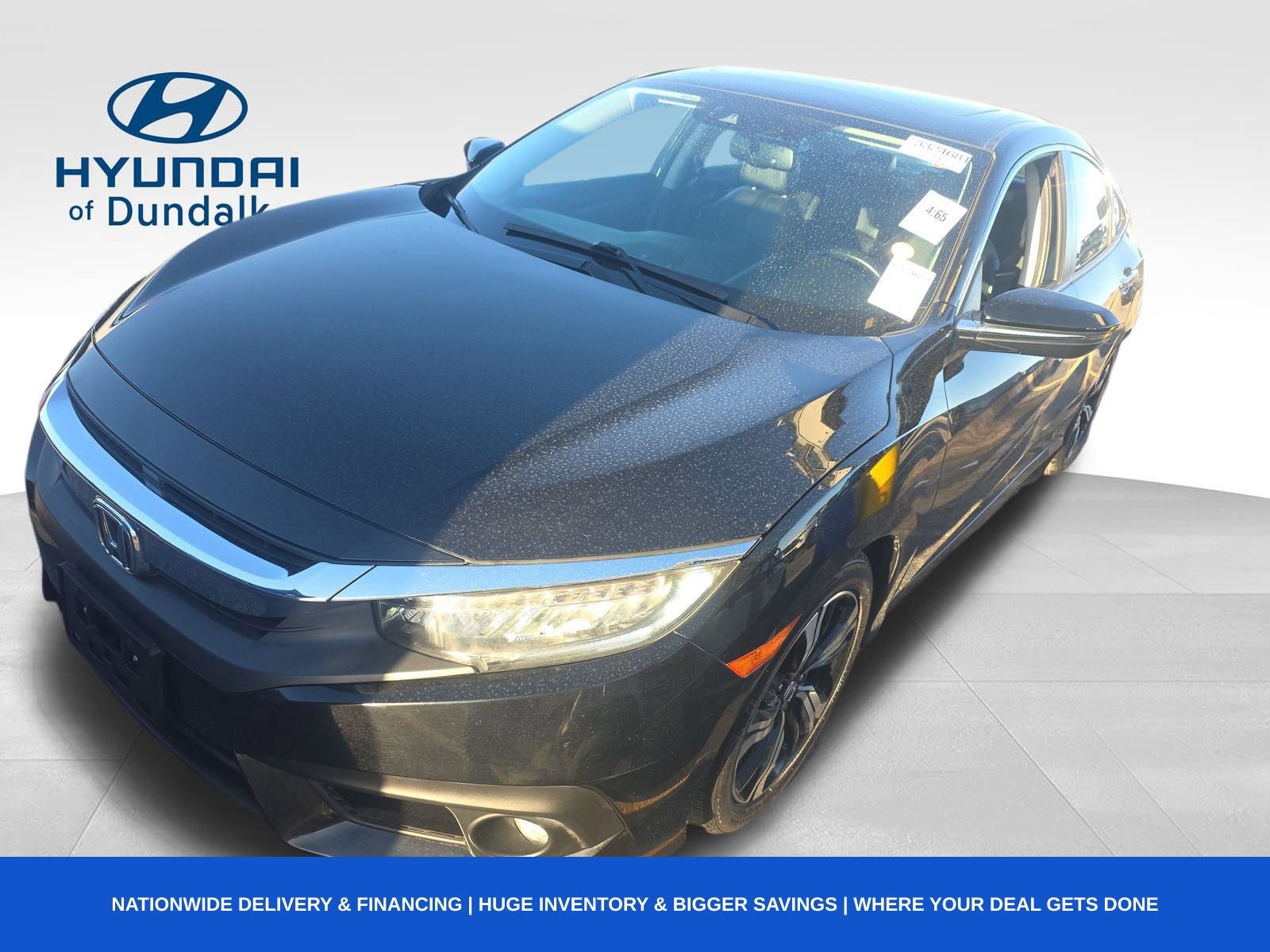 Used 2017 Honda Civic Touring image 2