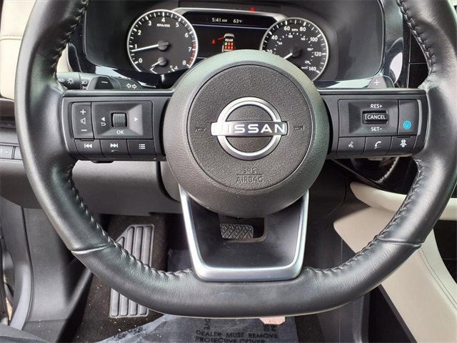 Used 2024 Nissan Pathfinder SV image 15