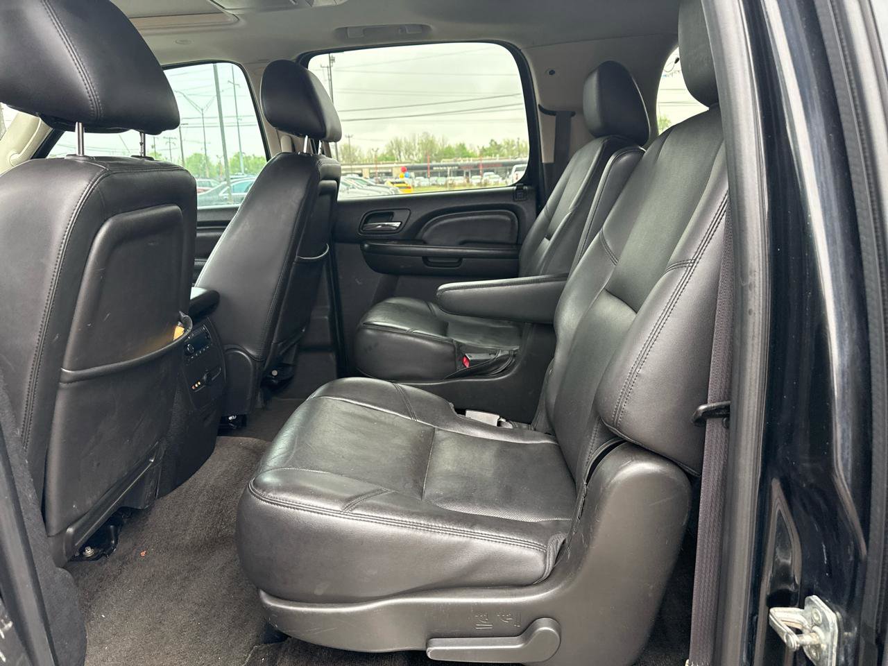 Used 2013 GMC Yukon XL Denali RWD image 16