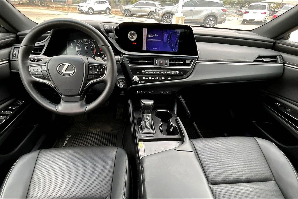 Used 2024 Lexus ES 350 w/ Premium Package image 20