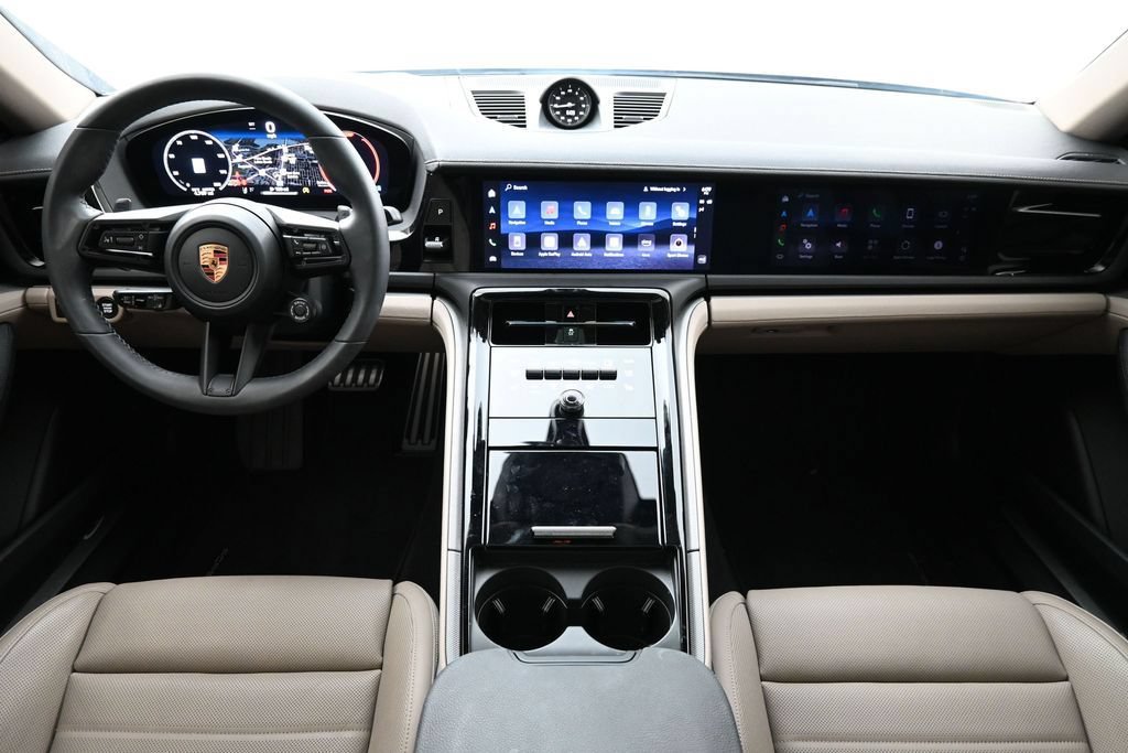 Certified 2026 Porsche Panamera 4 AWD/4WD image 6