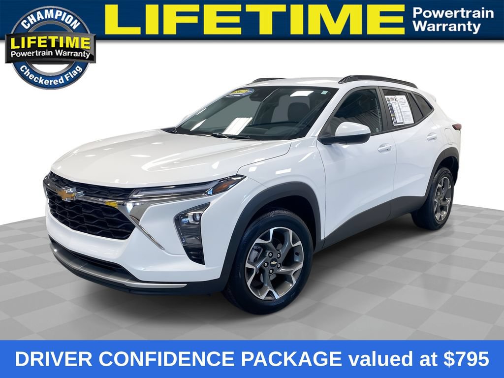 Used 2024 Chevrolet Trax LT w/ Driver Confidence Package FWD image 1