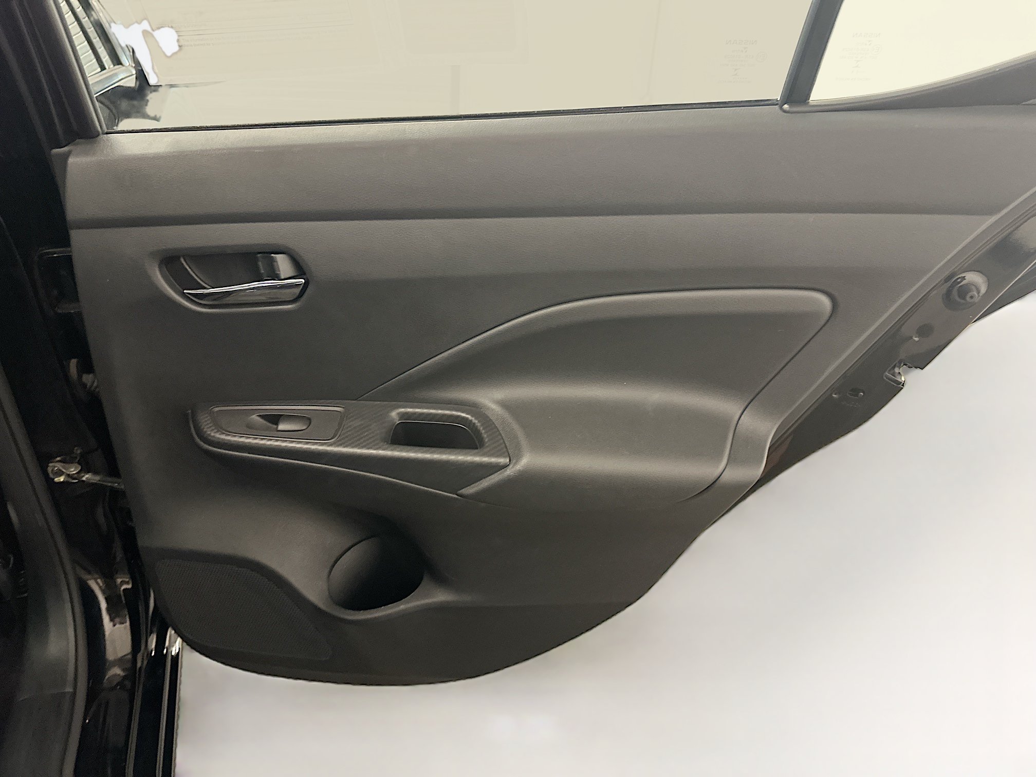 Used 2025 Nissan Versa SV FWD image 30