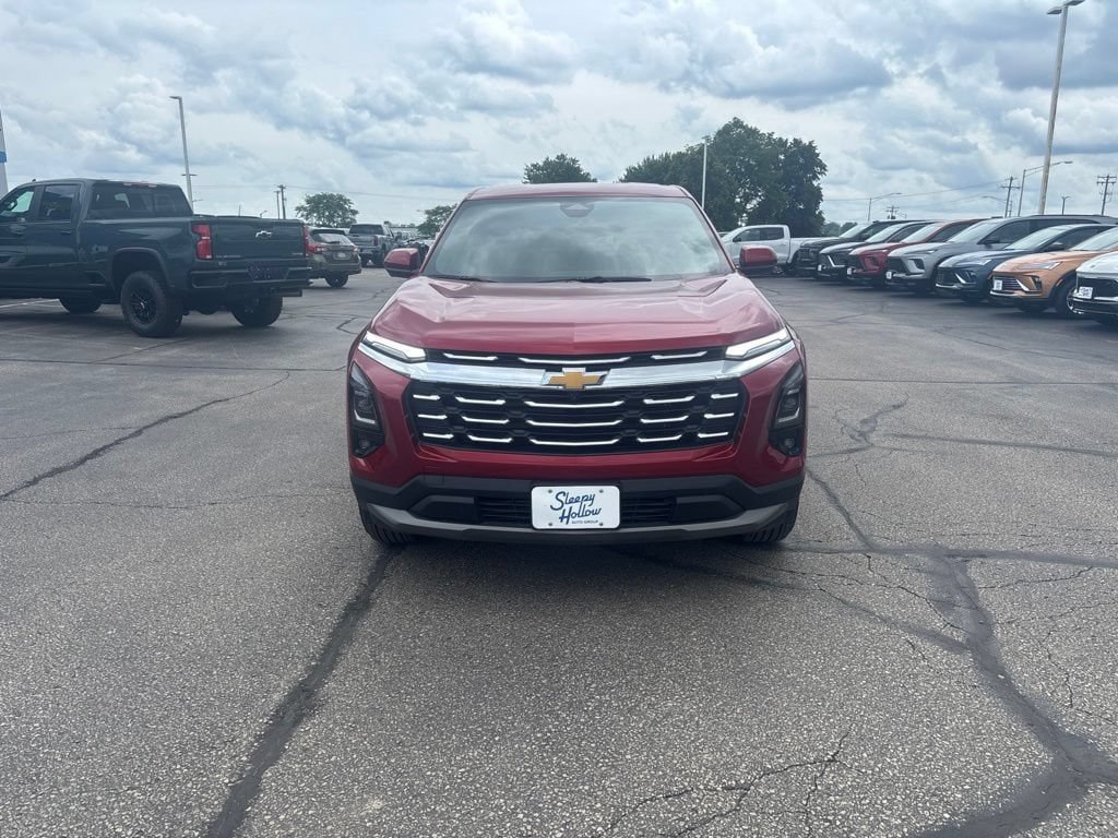 New 2026 Chevrolet Equinox LT w/ Convenience Package II AWD/4WD image 2