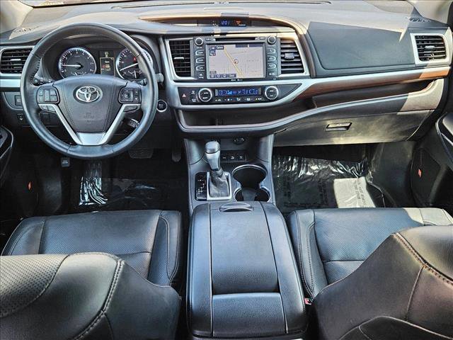 Used 2015 Toyota Highlander Limited Platinum image 19