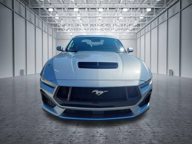 Used 2025 Ford Mustang GT Premium RWD image 2