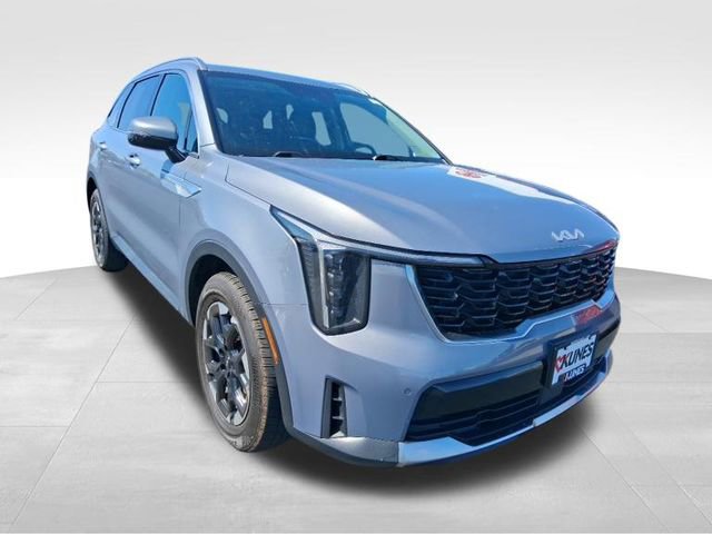 Used 2024 Kia Sorento S image 4