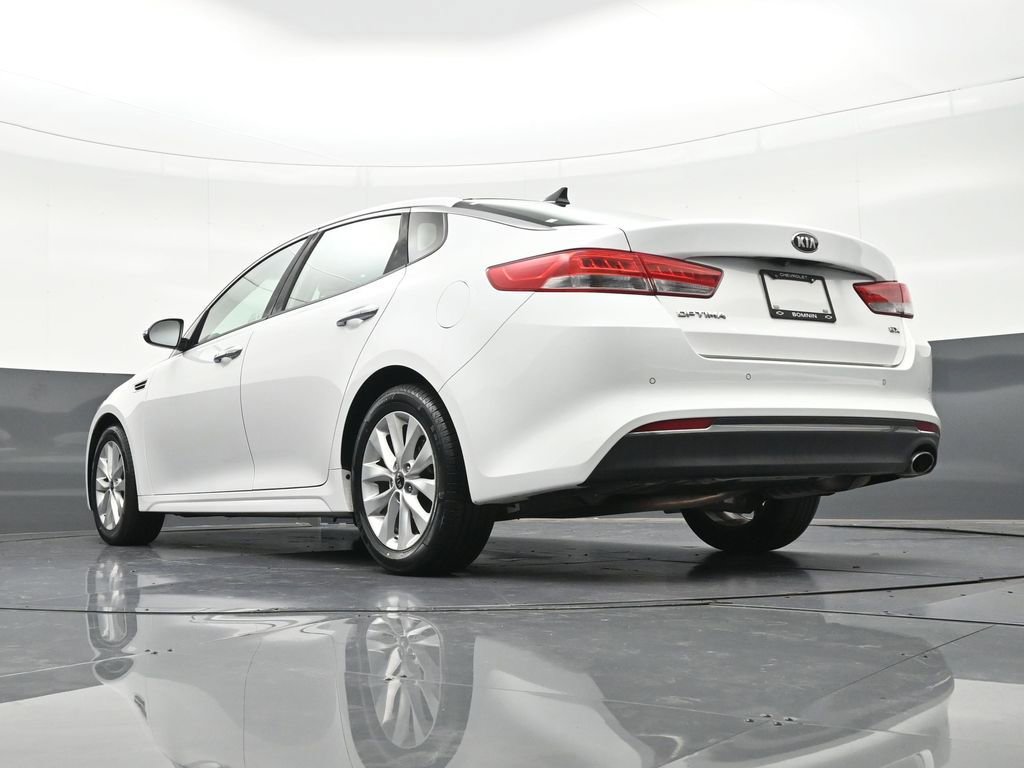 Used 2016 Kia Optima EX w/ Premium Package FWD image 26