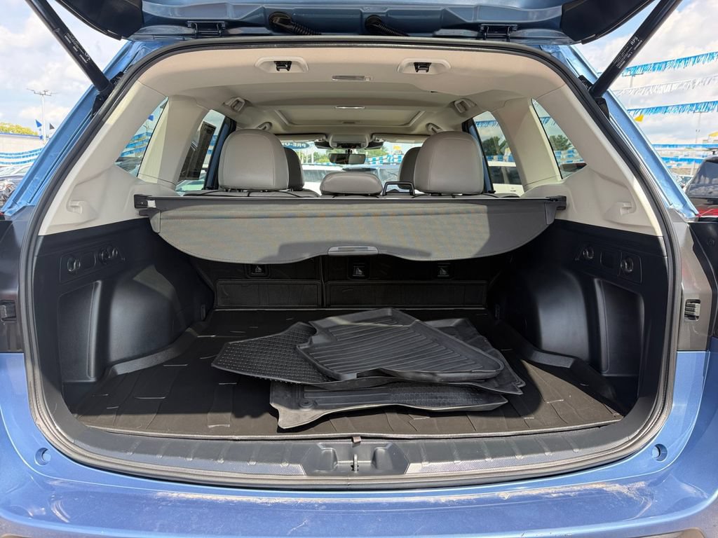 Used 2024 Subaru Forester Premium AWD/4WD image 16