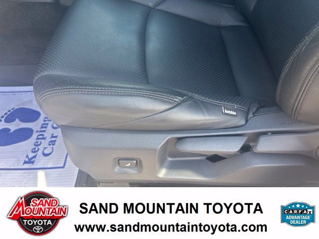 Used 2024 Toyota Tacoma TRD Off-Road AWD/4WD image 16