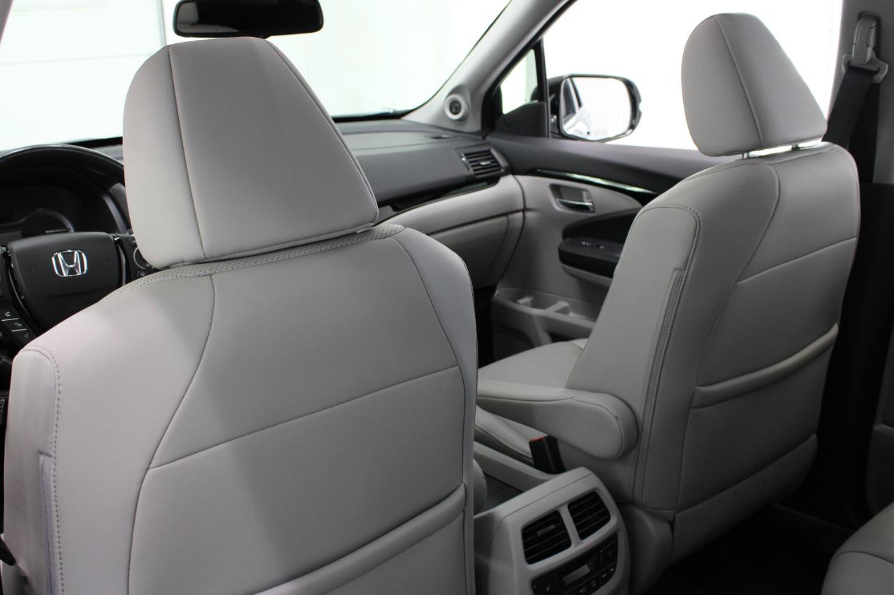 Used 2016 Honda Pilot Elite image 36