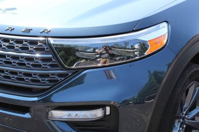 Used 2023 Ford Explorer XLT w/ Equipment Group 202A AWD/4WD image 11