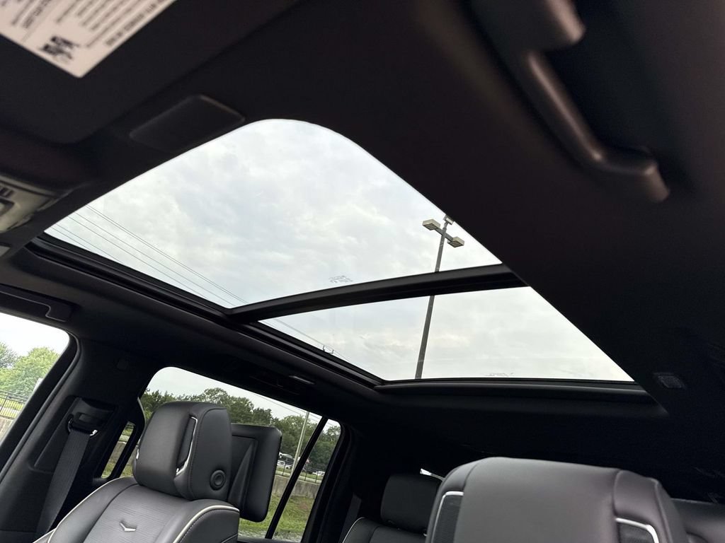 Used 2024 Cadillac Escalade ESV Premium Luxury w/ LPO, Floor Liner Package AWD/4WD image 26