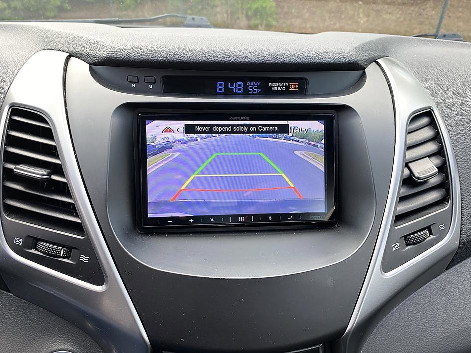 Used 2016 Hyundai Elantra Limited FWD image 15