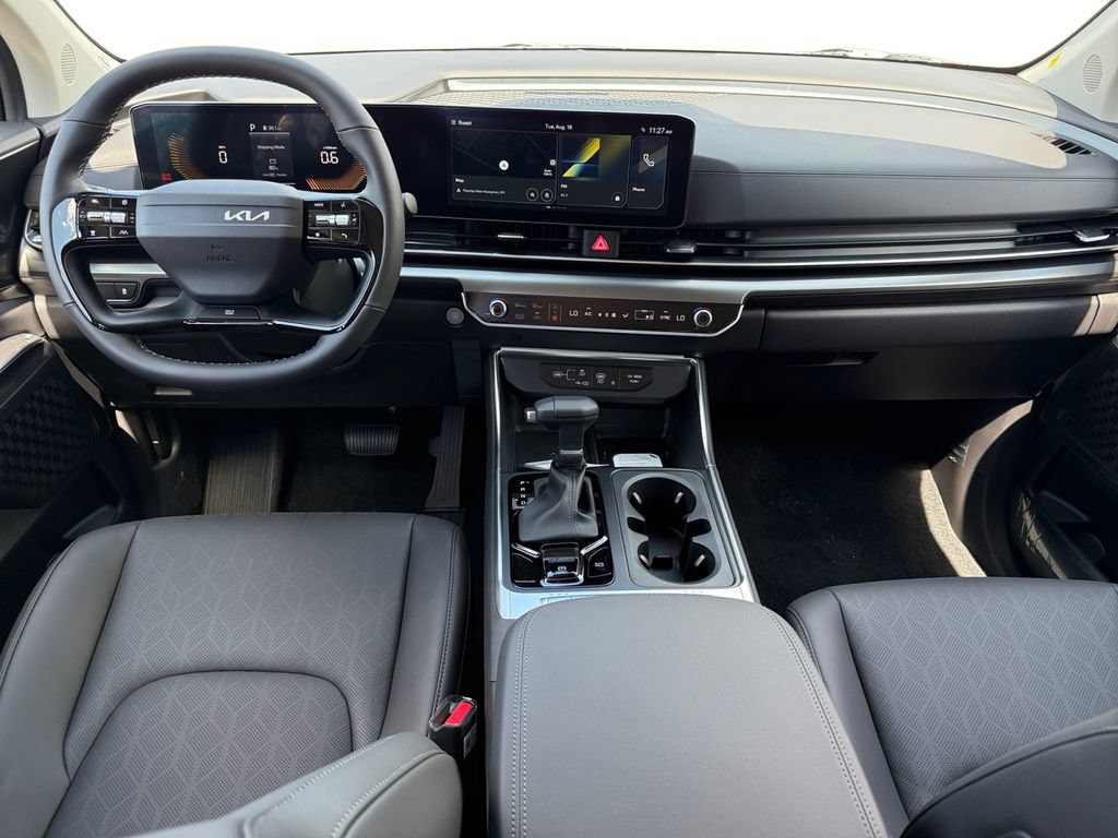 New 2027 Kia Carnival EX FWD image 10